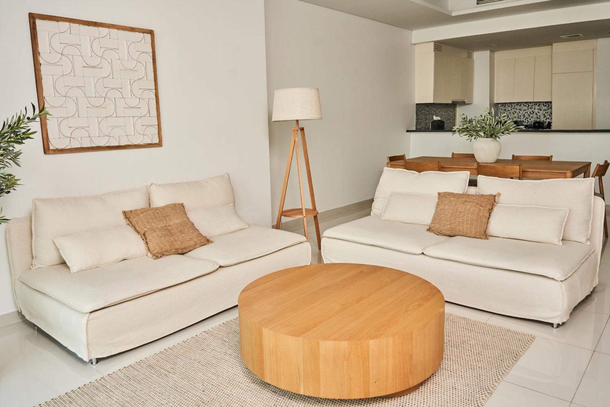 2bd Paramount Midtown - 6 Guests - Burj Views 64th Floor Infinity Pool, King Bed Dubai