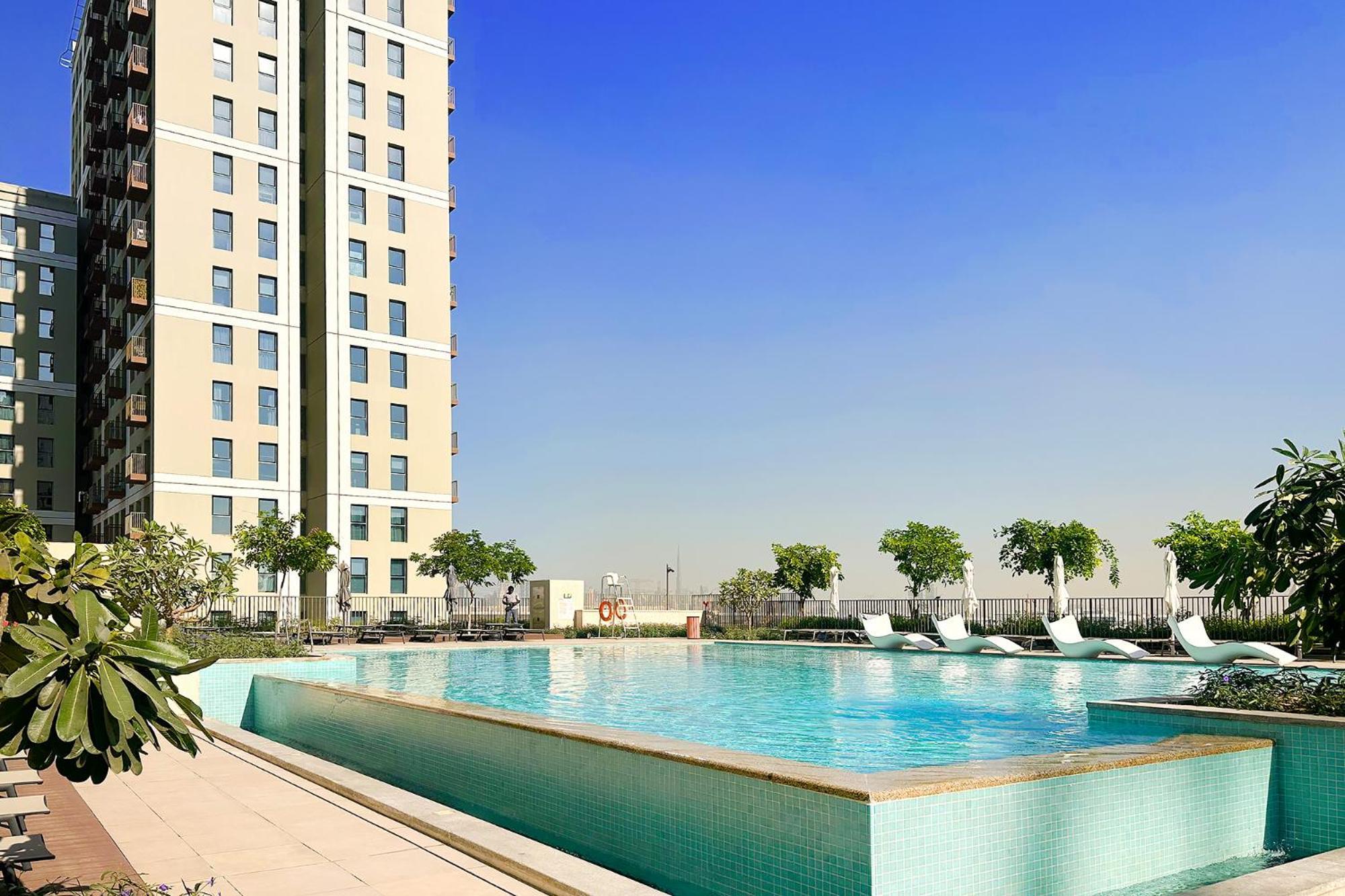 Deluxe 2br At Socio Hills Estate *