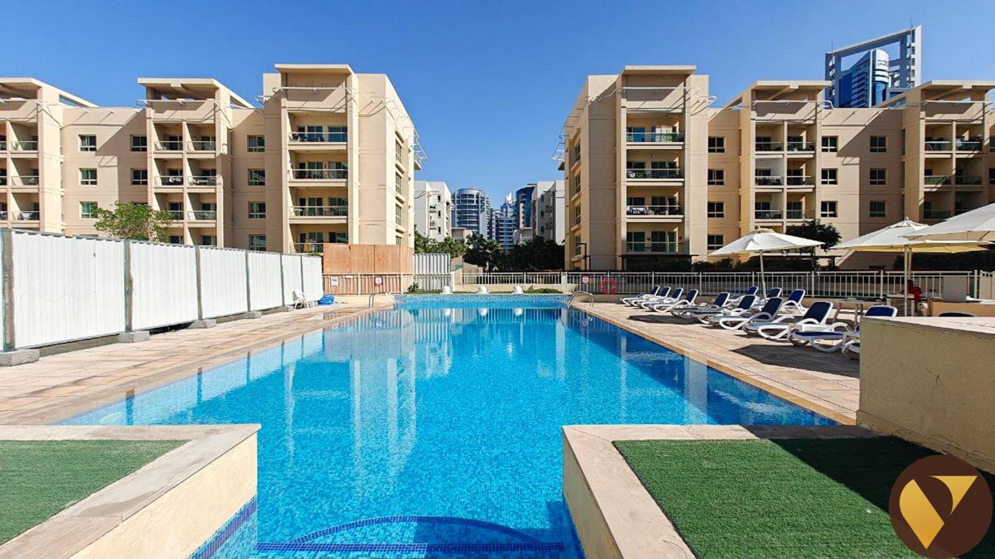 Apartment Vogue - The Greens And Views