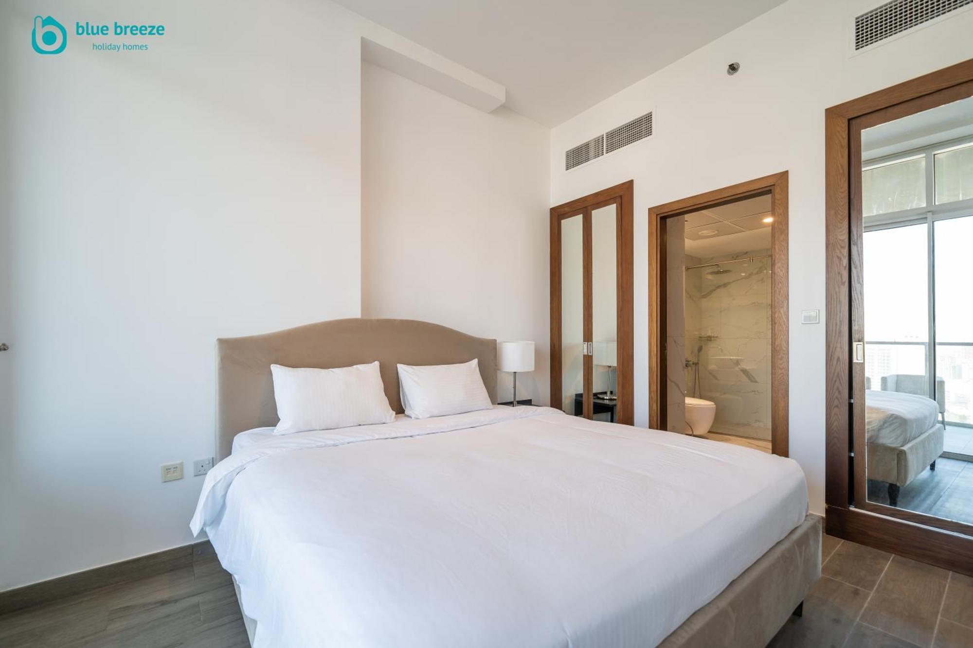 Blue Breeze - Spacious 1br With Huge Balcony In Jvc Apartment