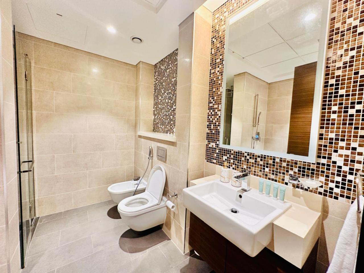 Apartment Big Layout 2br Fully Furnished Hartland Greens *