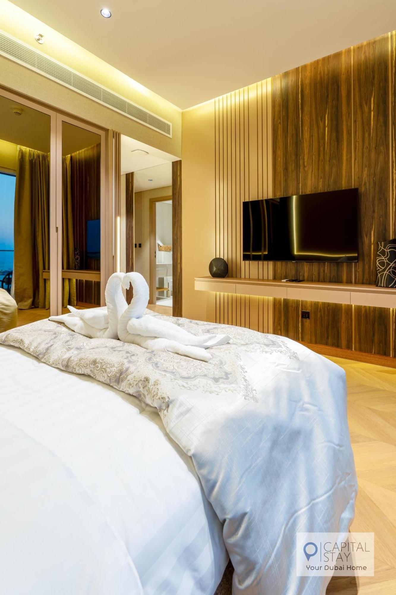 Luxury Beachfront 3 Bed In Jbr Apartment