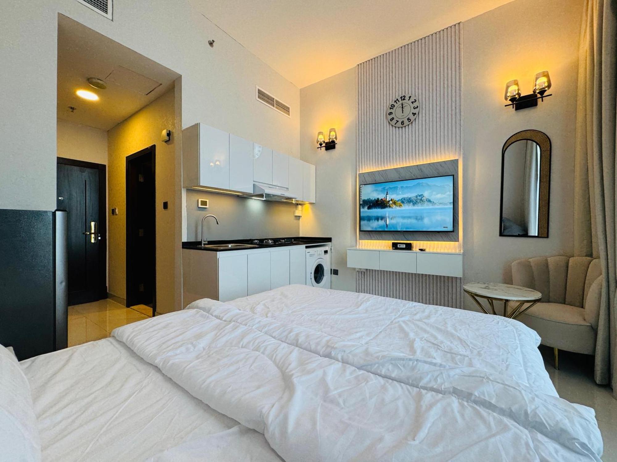 Al Manara Premium Shk Zayed Dubai