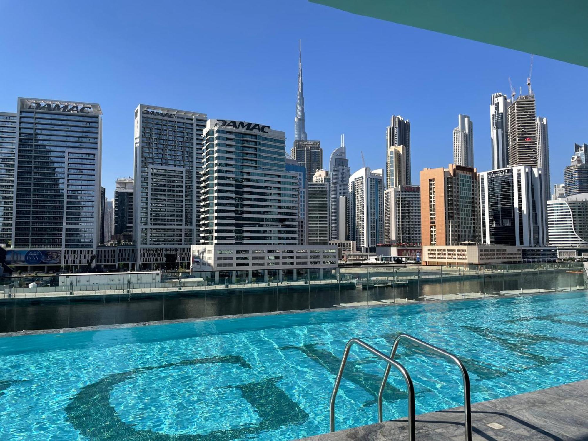 The Burj And Canal Views Apartment