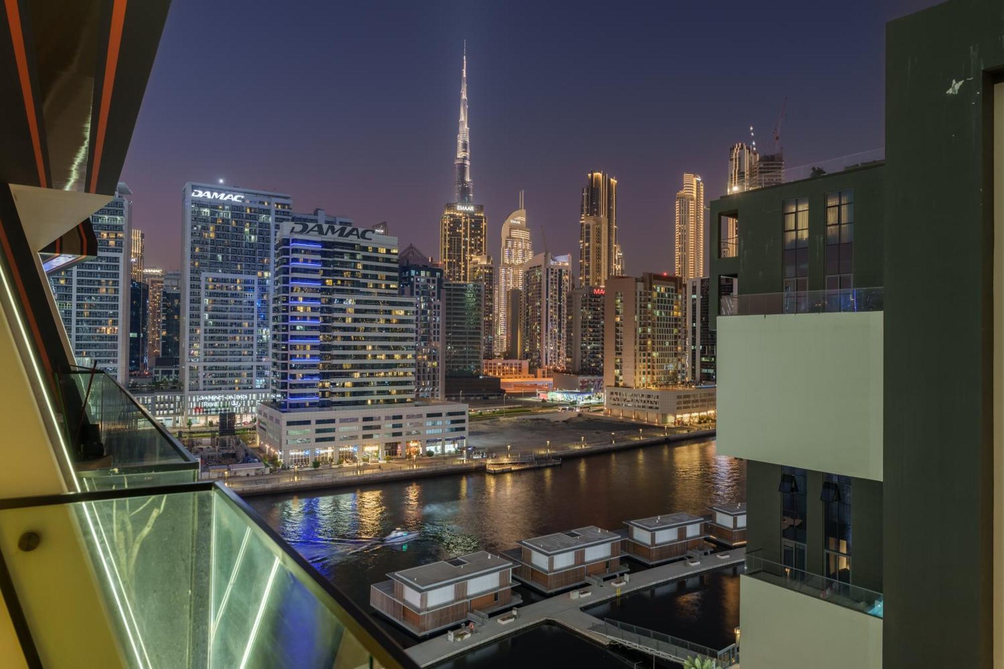The Burj And Canal Views Apartment *
