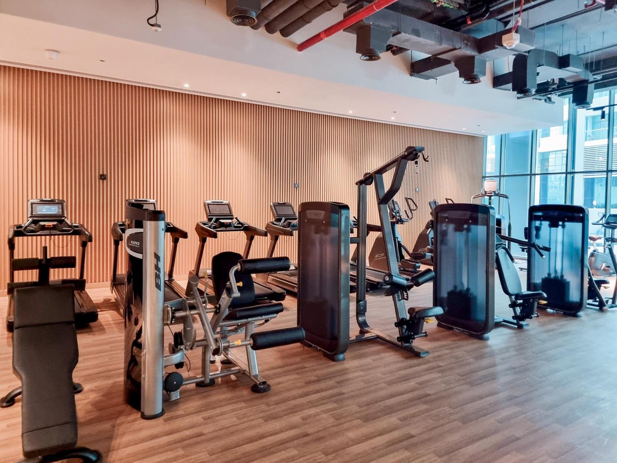 On Palm Jumeirah Parking Apartment Dubai