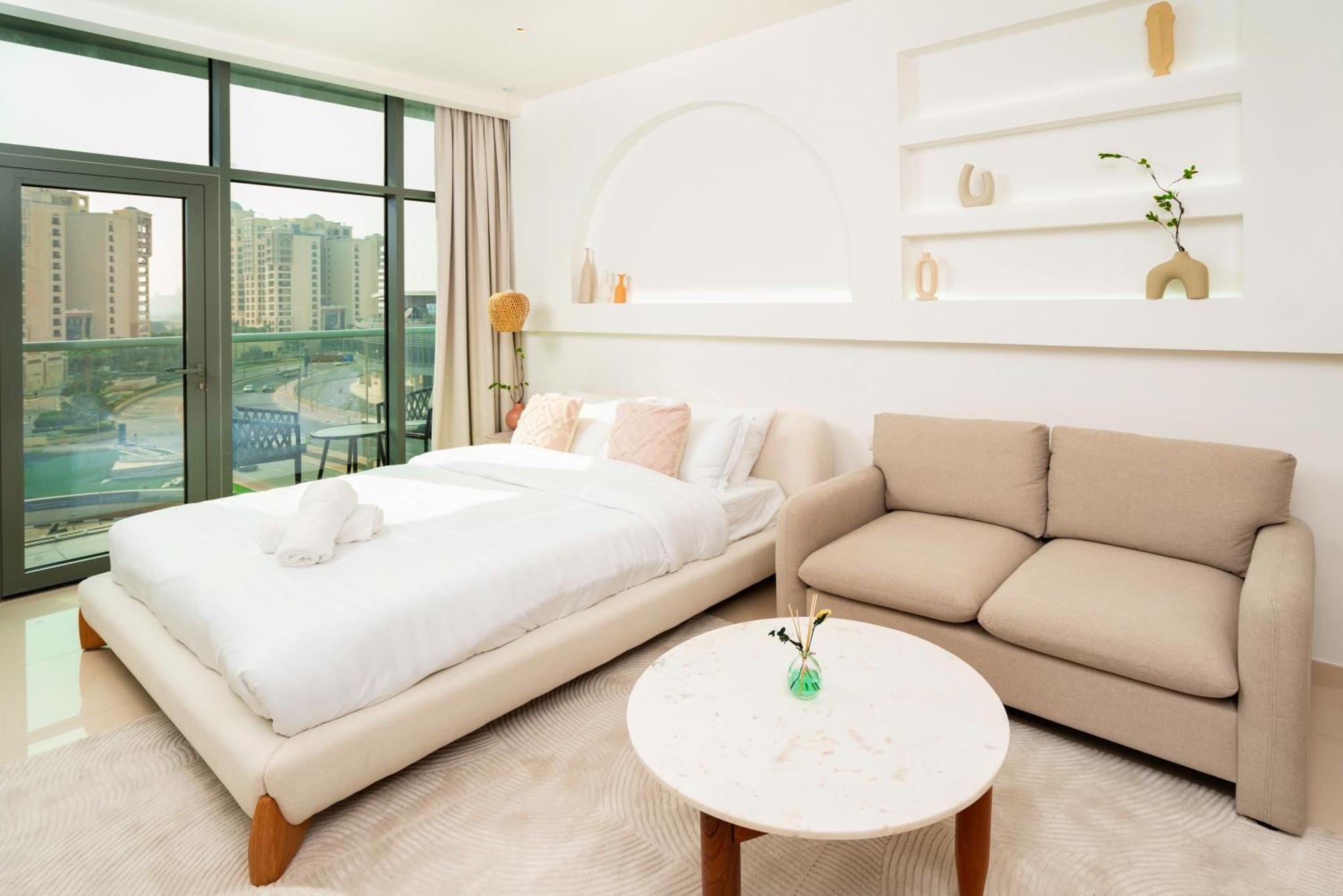 Apartment On Palm Jumeirah Parking