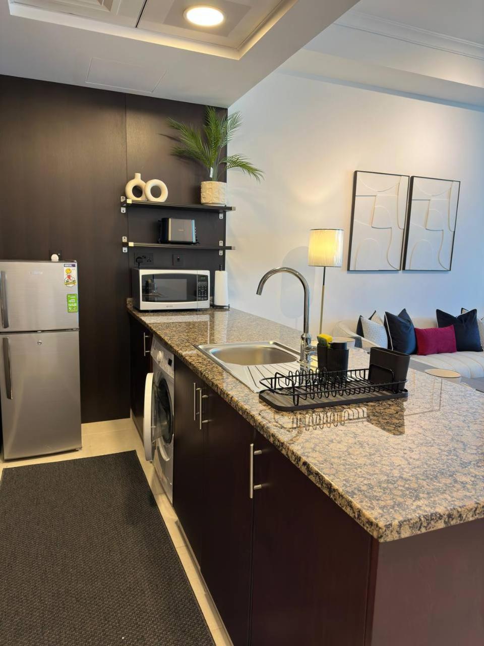 Apartment Stylish 5 Minutes Away By Car From Burj Khalifa *