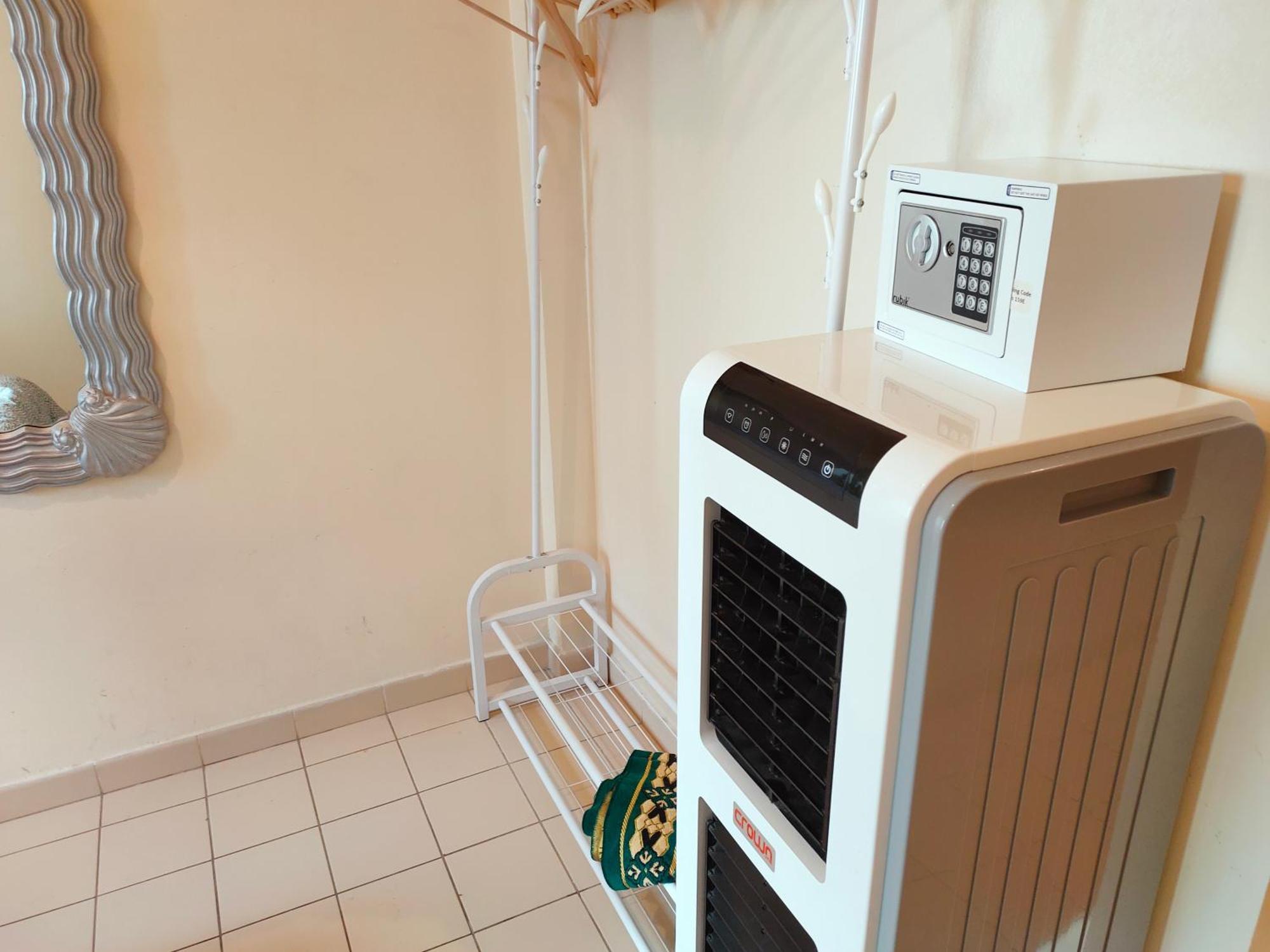 Ain View Jbr Homestay
