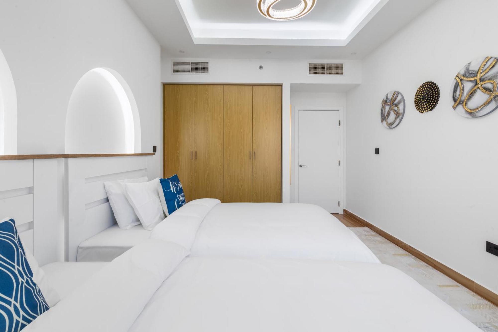 Apartment 2br Marina View - Access - Sleeps 8 In Jbr