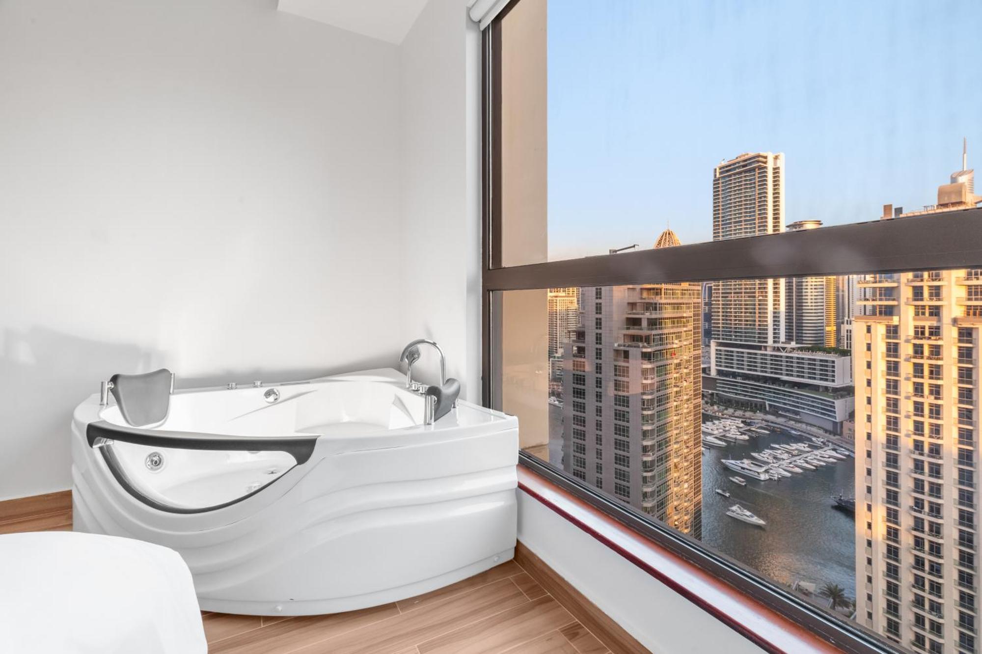 2br Marina View - Access - Sleeps 8 In Jbr