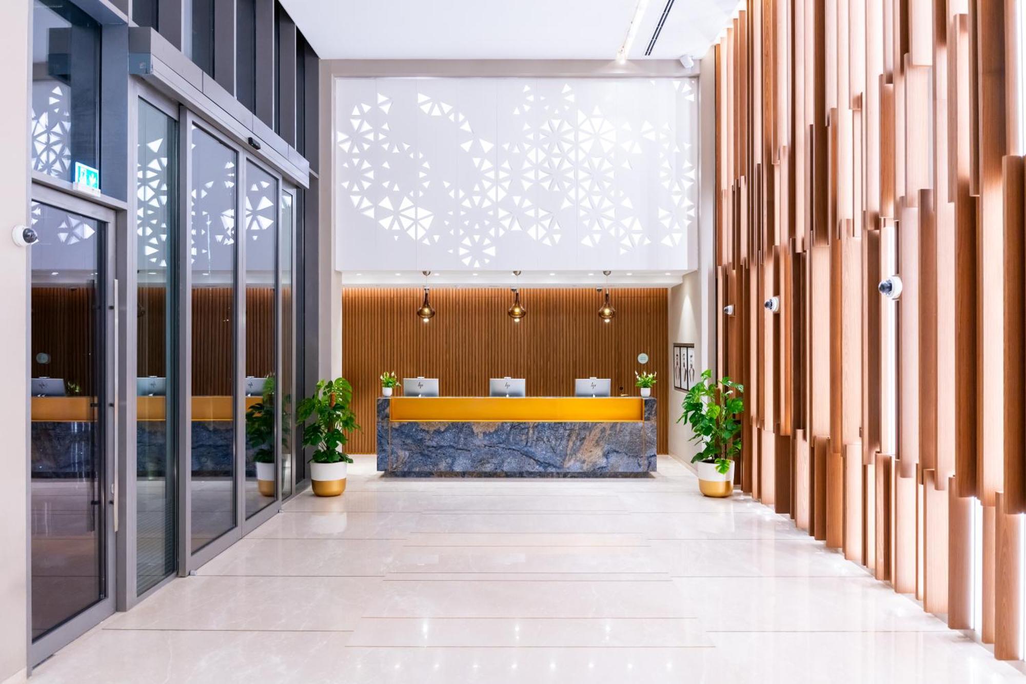 Tumbi West Palm Dubai,tapestry Collection Hilton Hotel 4*
