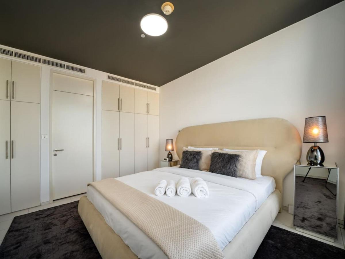 Luxury 1-bed Difc - Views In A Prime Area Apartment Dubai