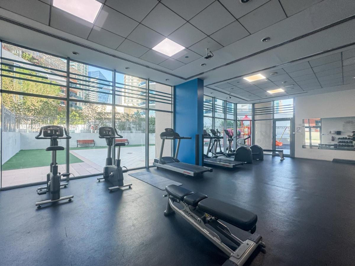 Marina 1 Bed With Direct Metro Access Apartment Dubai