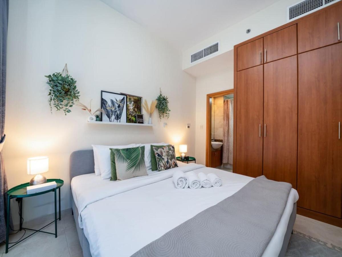 Apartment Marina 1 Bed With Direct Metro Access *