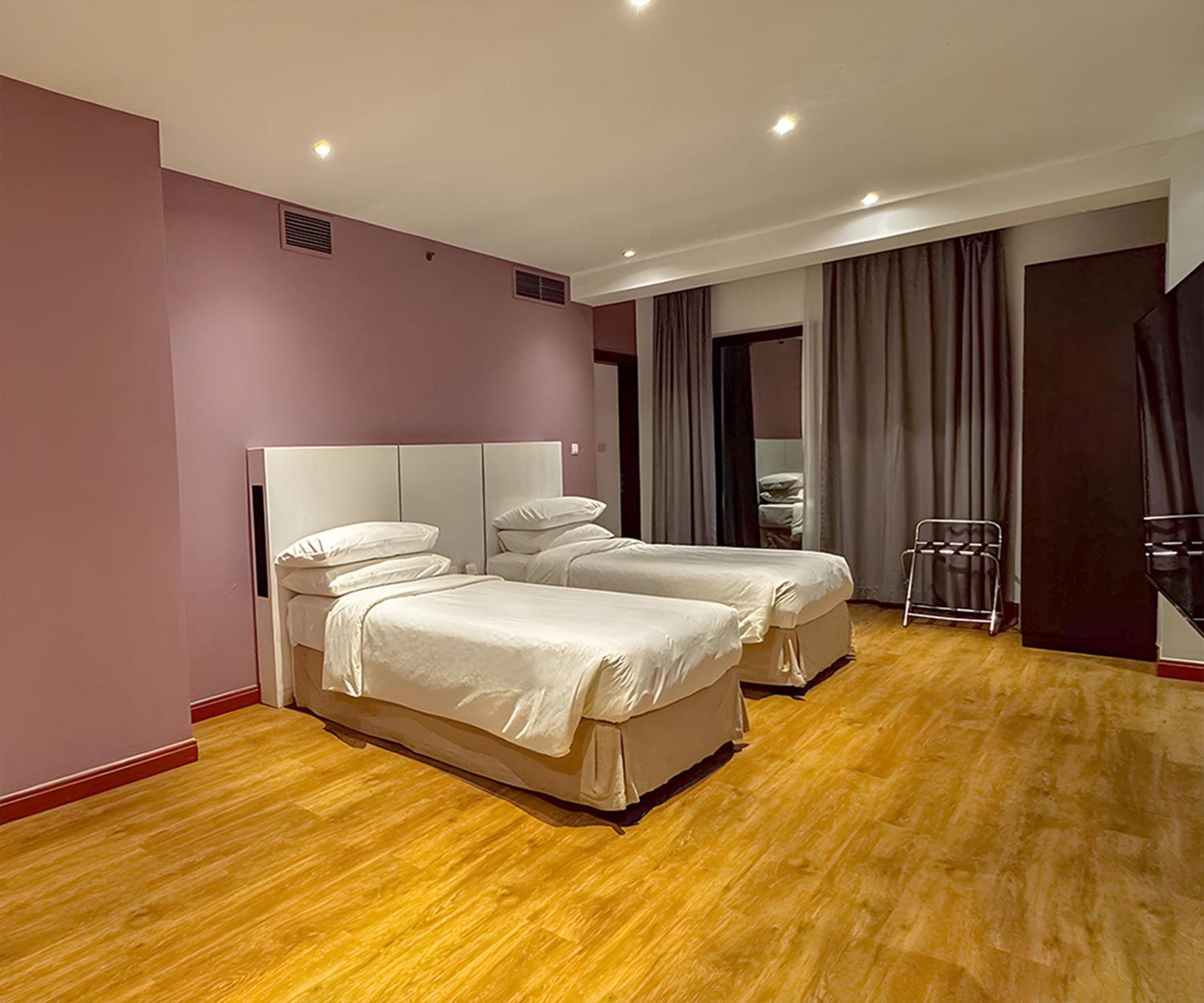 Ramada Hotel, And By Wyndham Jbr Aparthotel Dubai
