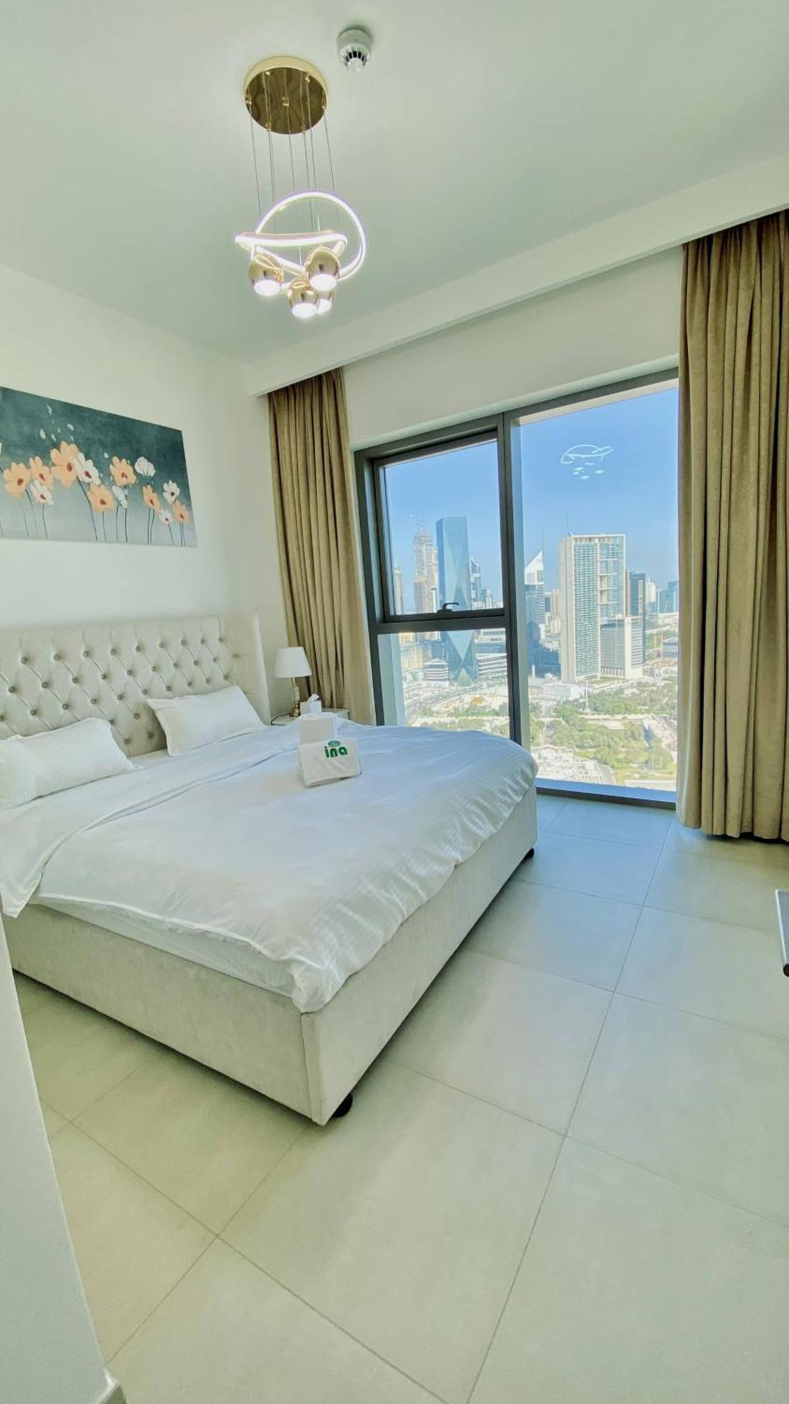Ina Homes - 1bhk Downtown Views Direct Access To Mall * Dubai