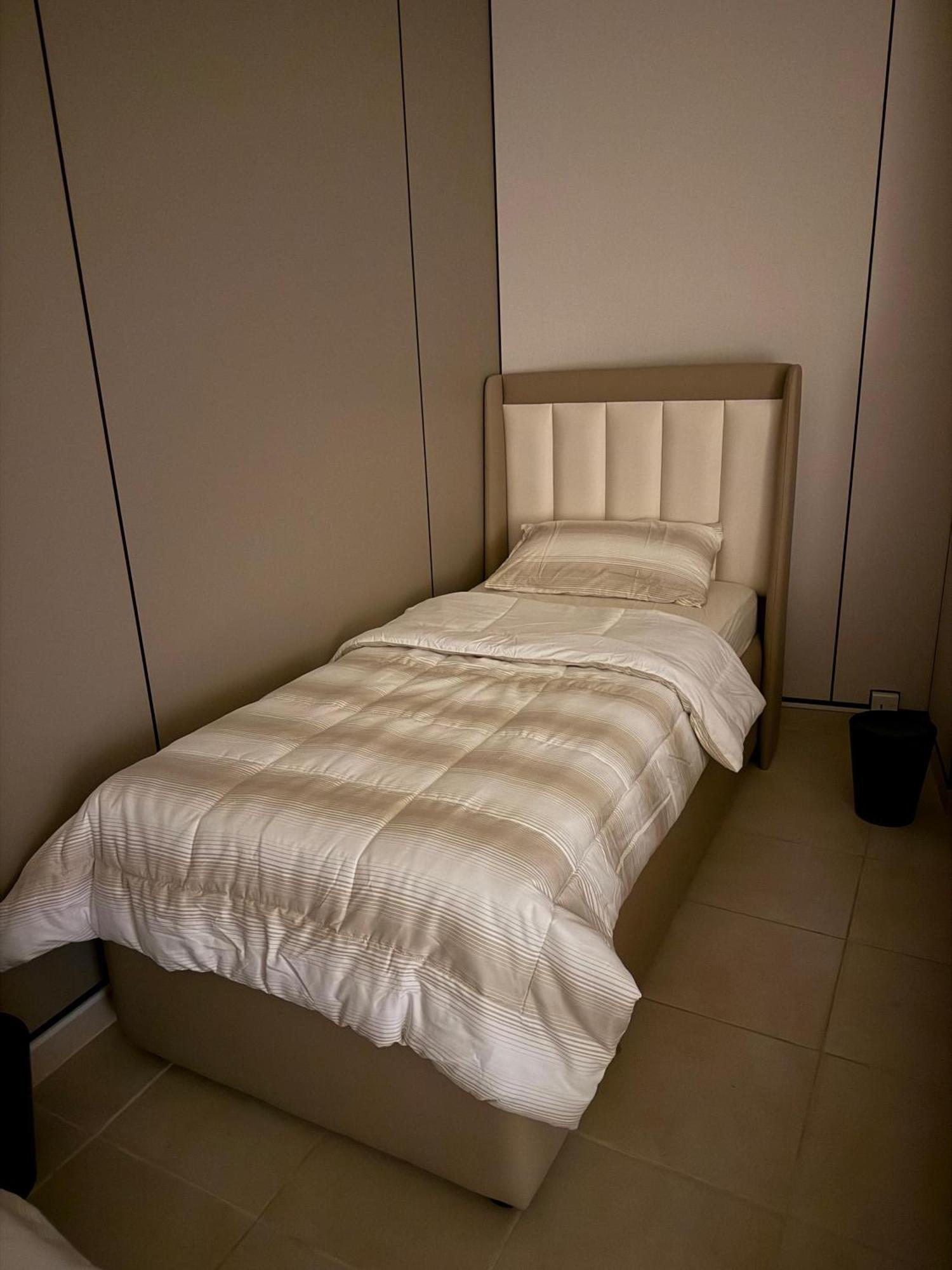 Inn 5 Min To Mall Downtown Dormitory M & F *
