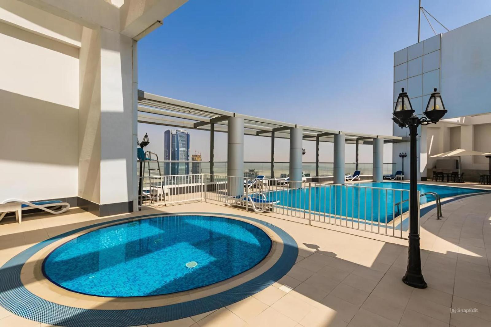5 Min To Mall Downtown Dormitory M & F * Dubai