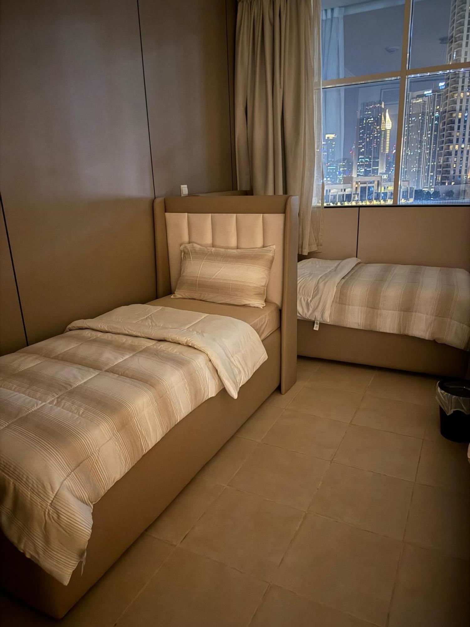 5 Min To Mall Downtown Dormitory M & F * Dubai