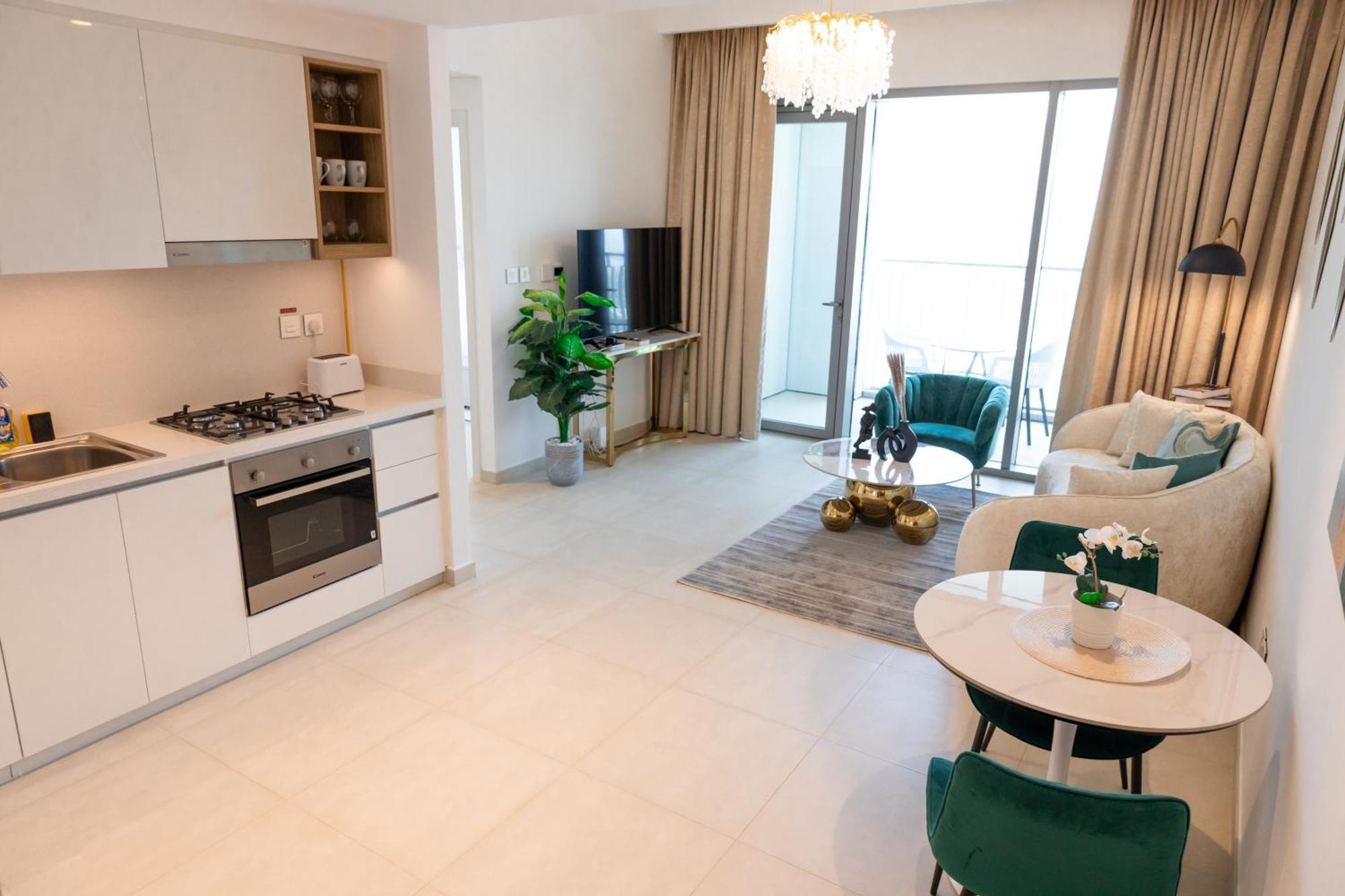 Ina Homes - 1bhk Downtown Views Direct Access To Mall