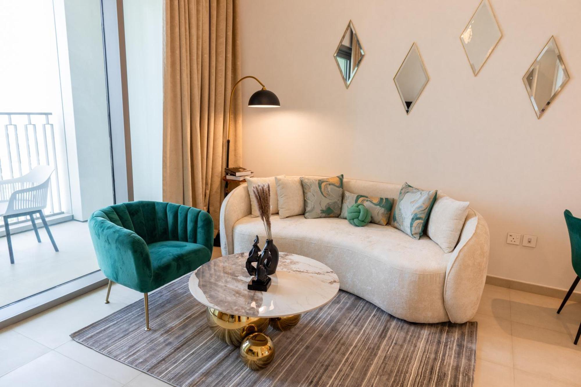 Ina Homes - 1bhk Downtown Views Direct Access To Mall * Dubai