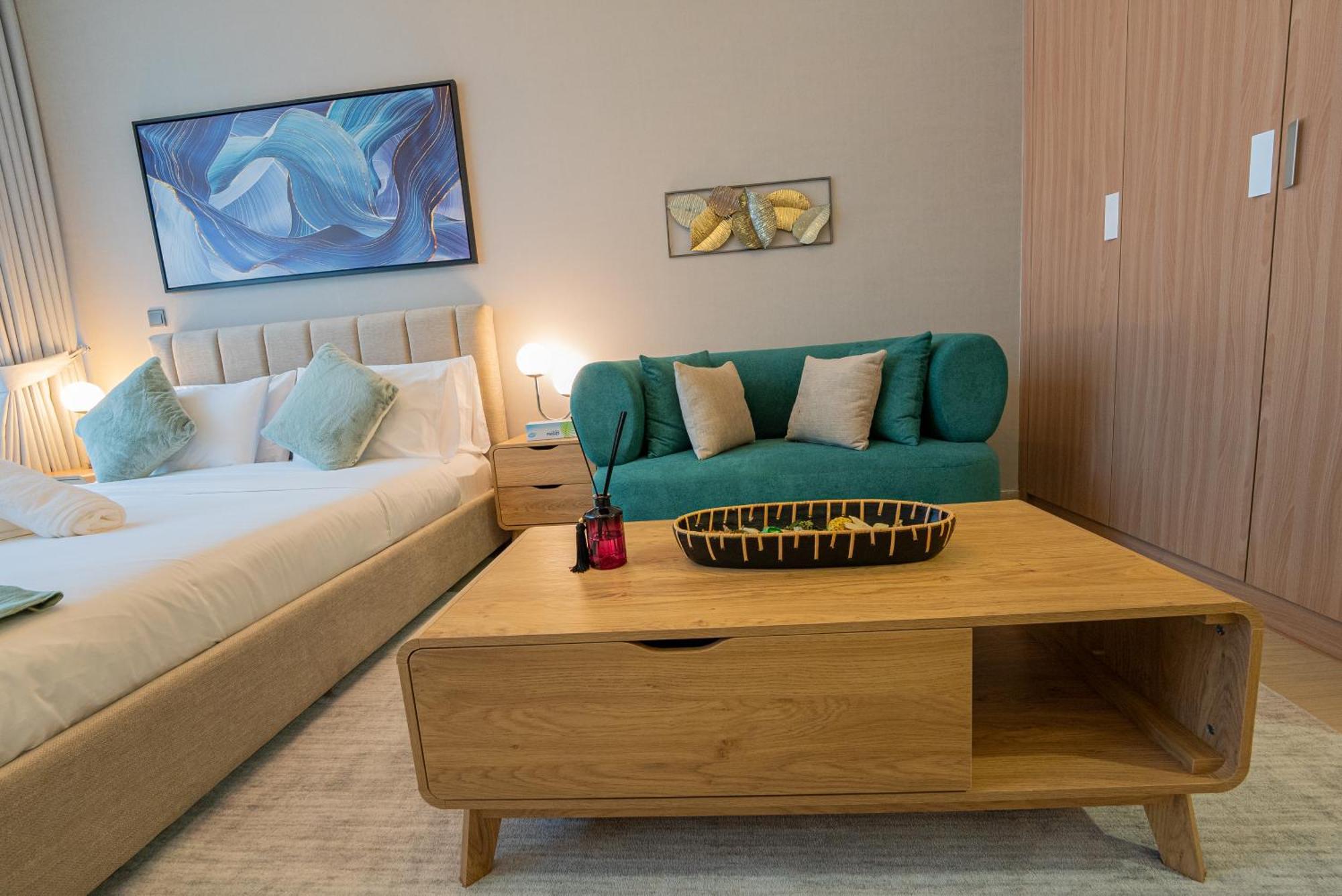 Apartment Stylish Urban In Dubai