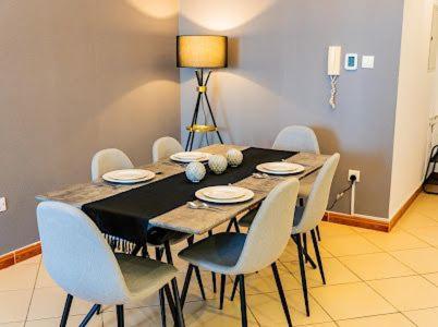 Apartment Marina Cozy Near Metro - With Aiuuaa Dubai