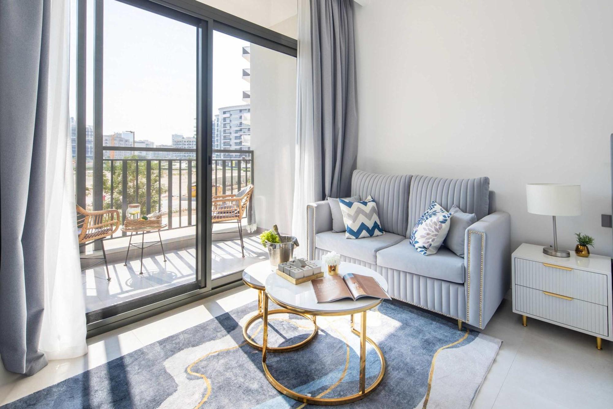 Frank Porter - Legacy By Sunrise Apartment