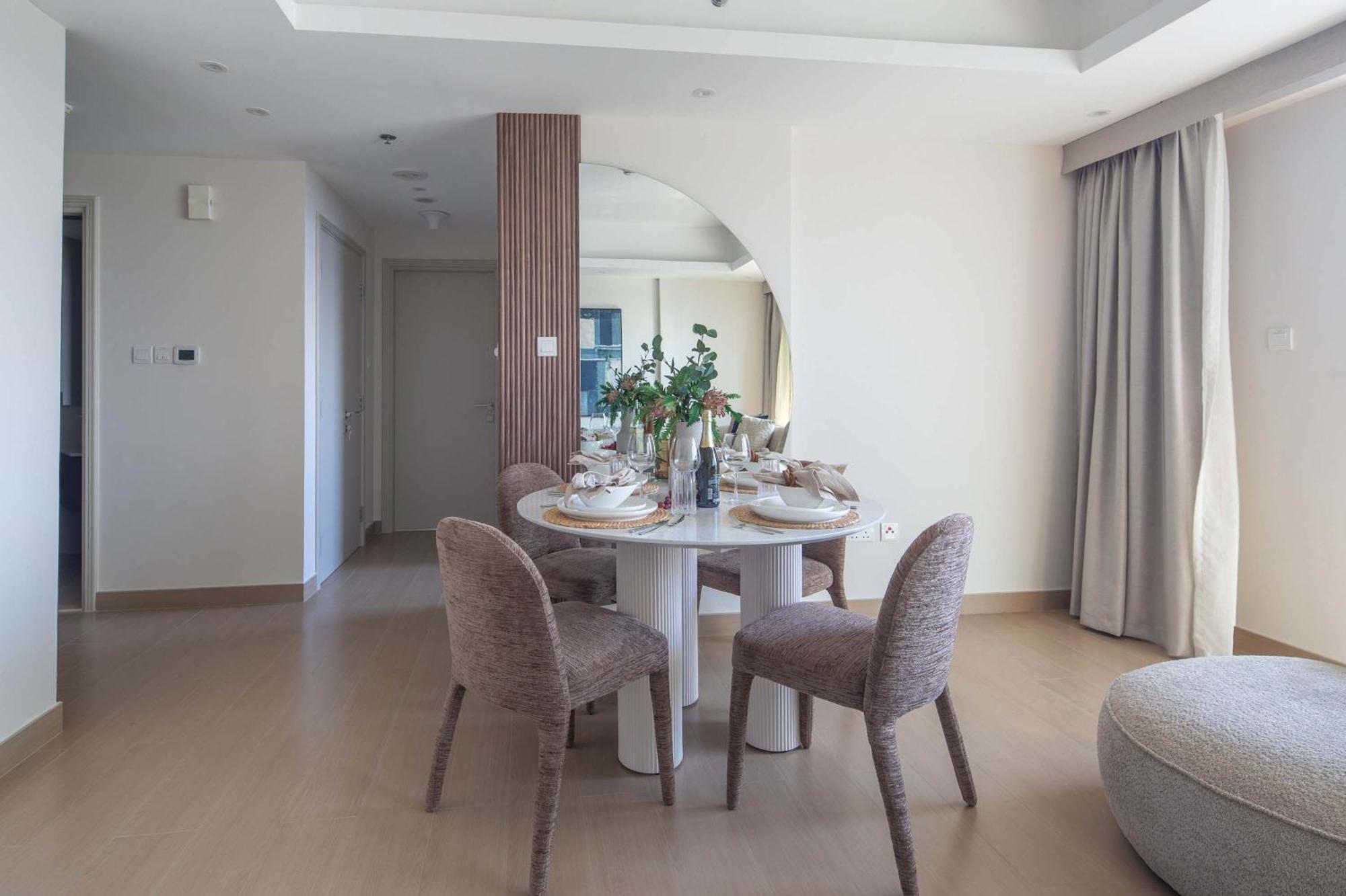 Frank Porter - Zen Tower Apartment