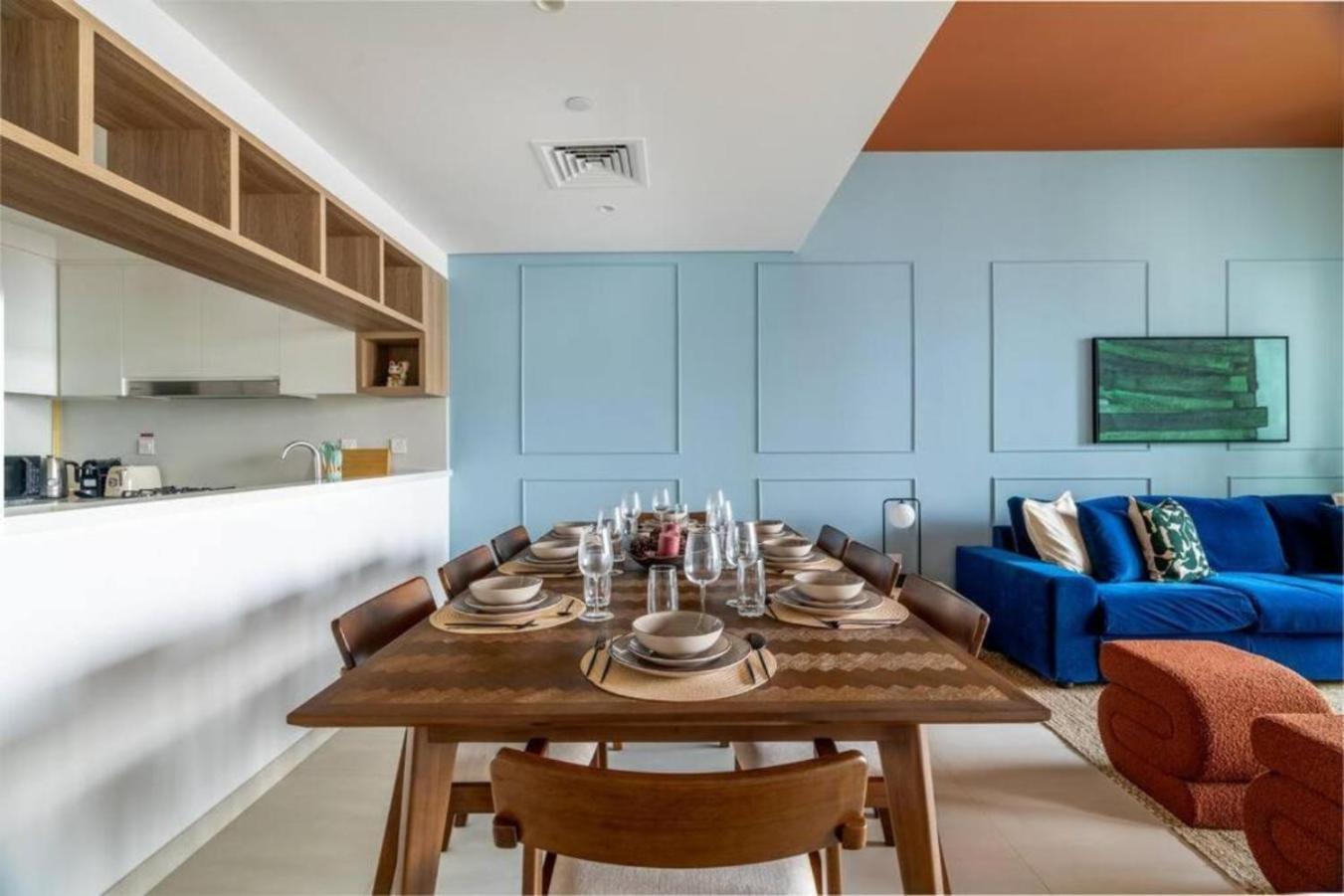 Chic & Luxurious With Burj Khalifa View