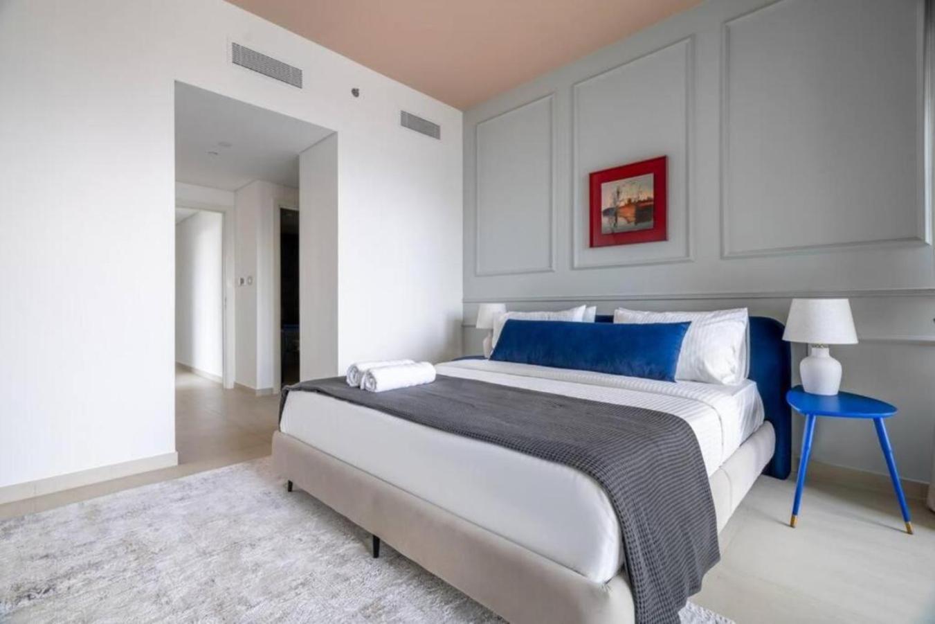 Apartment Chic & Luxurious With Burj Khalifa View Dubai