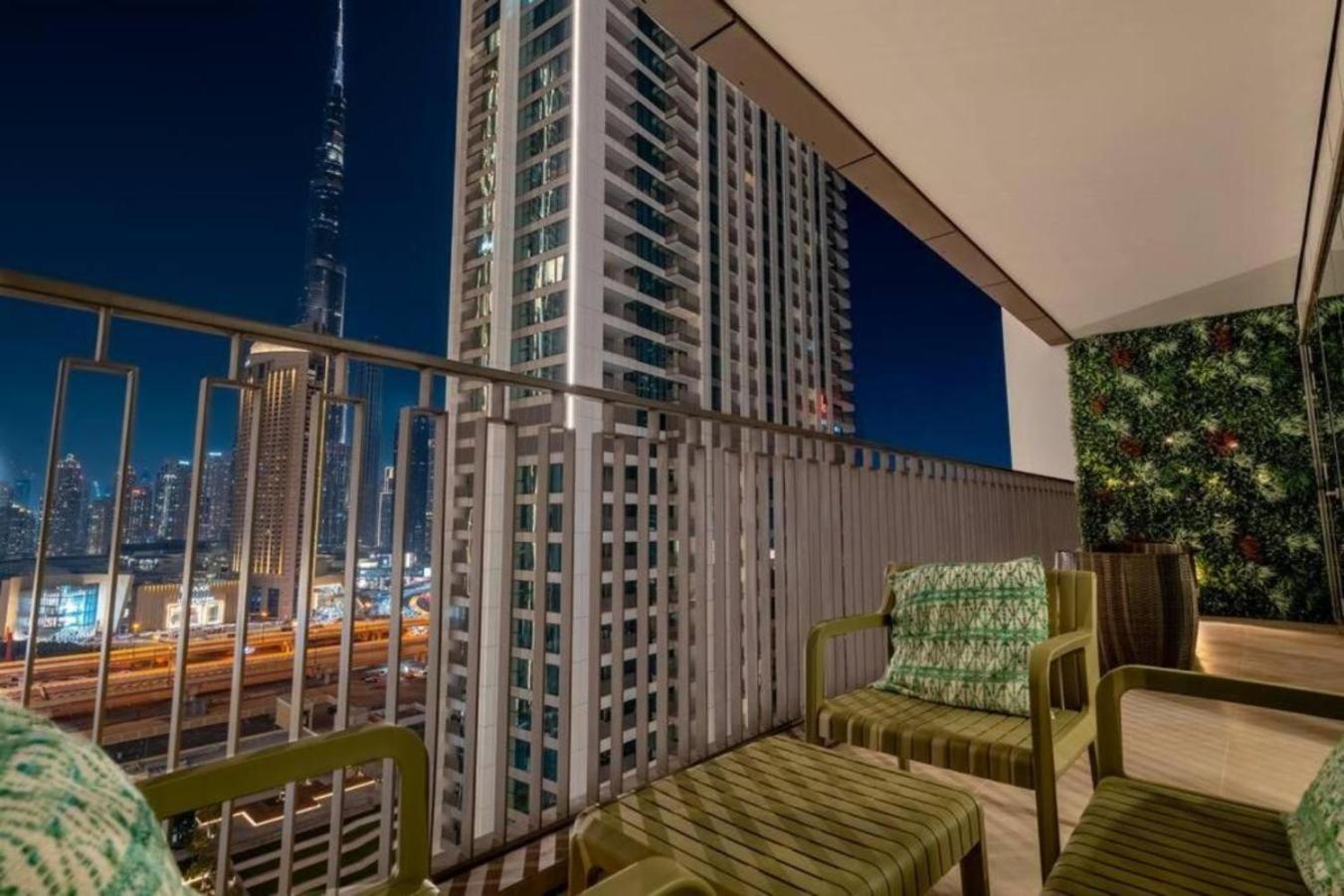 Apartment Chic & Luxurious With Burj Khalifa View Dubai