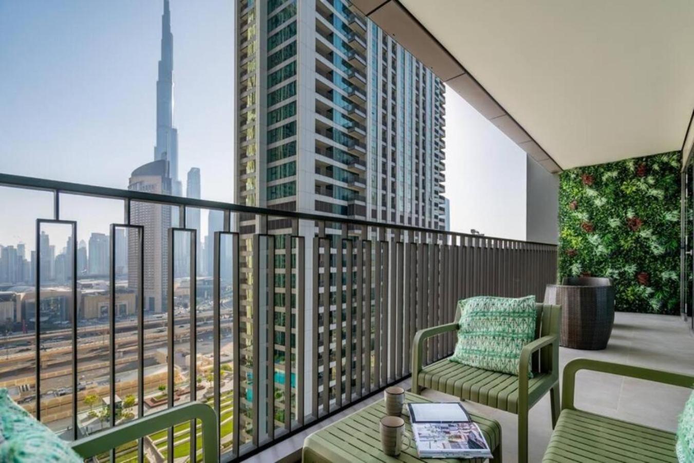 Chic & Luxurious With Burj Khalifa View *