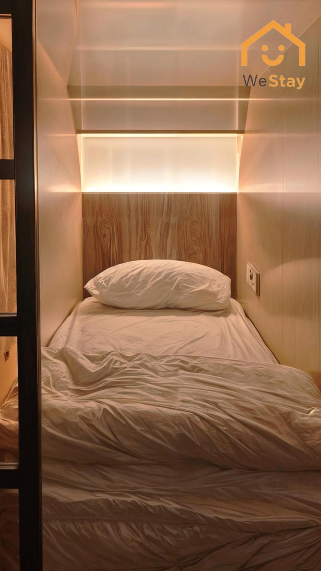 Capsule hotel Westay Capsule