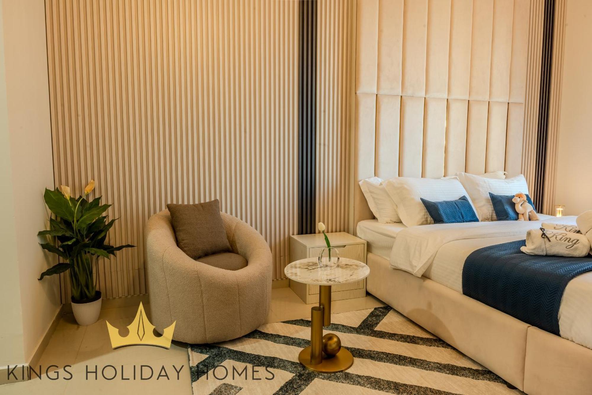Luxury Dunya Tower Burj Khalifa St Kings Guest house Dubai