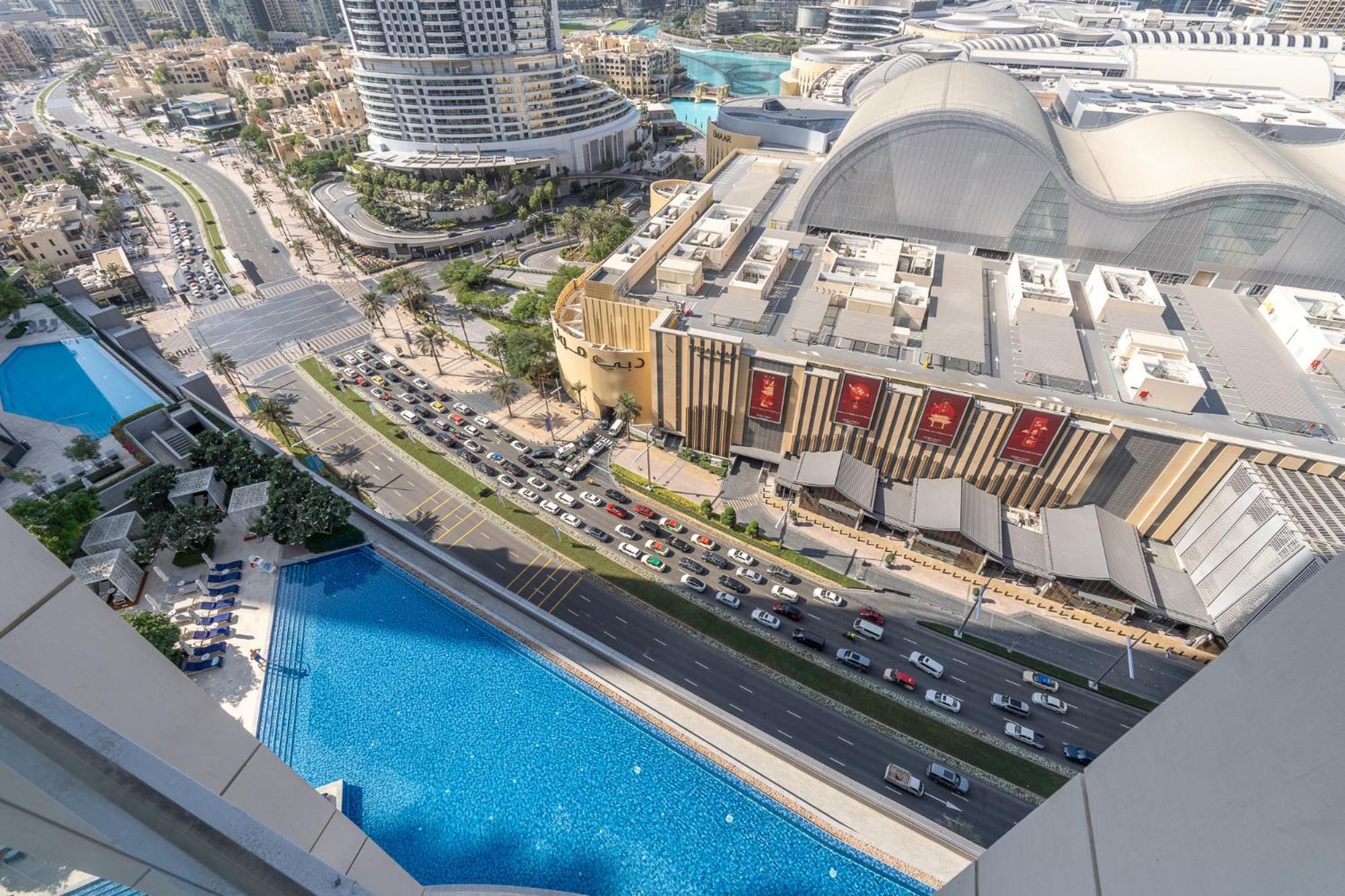 Apartment Downtown Elegance - 1br With Unmatched Burj Khalifa Views *