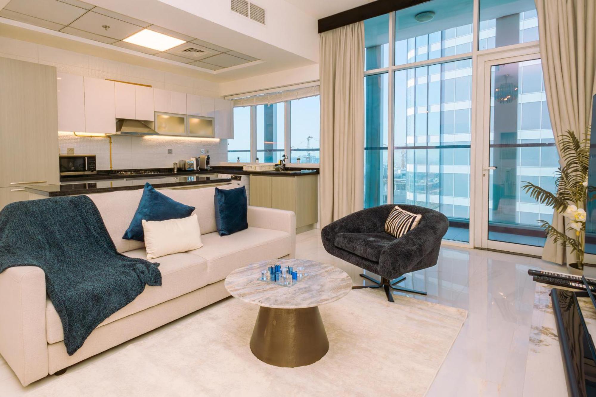 Apartment Welhome - Opulent Retreat With Panoramic Cityscape Views Dubai