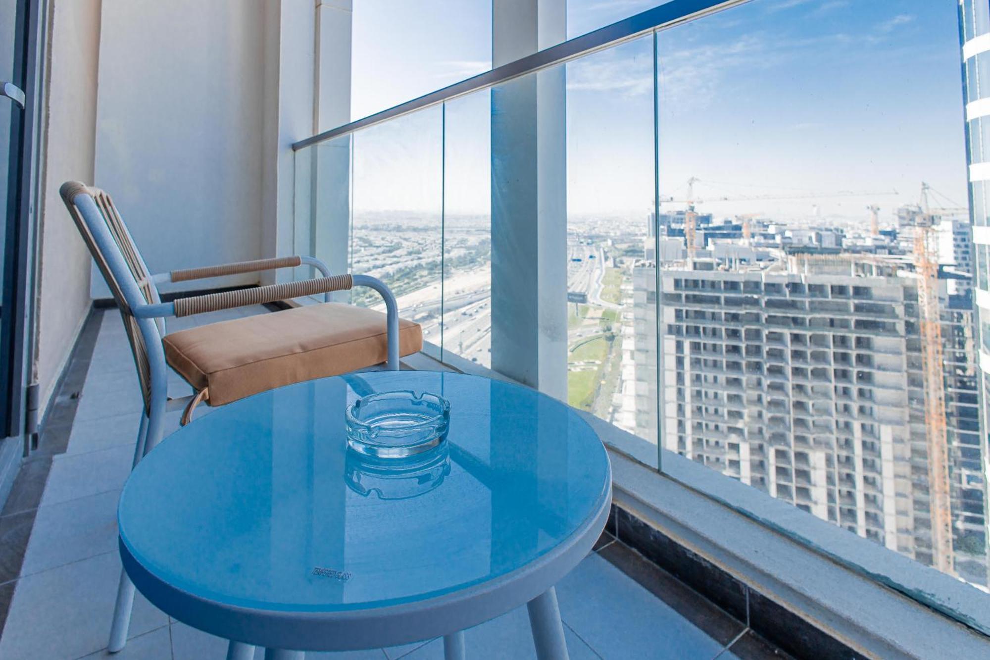 Welhome - Opulent Retreat With Panoramic Cityscape Views *