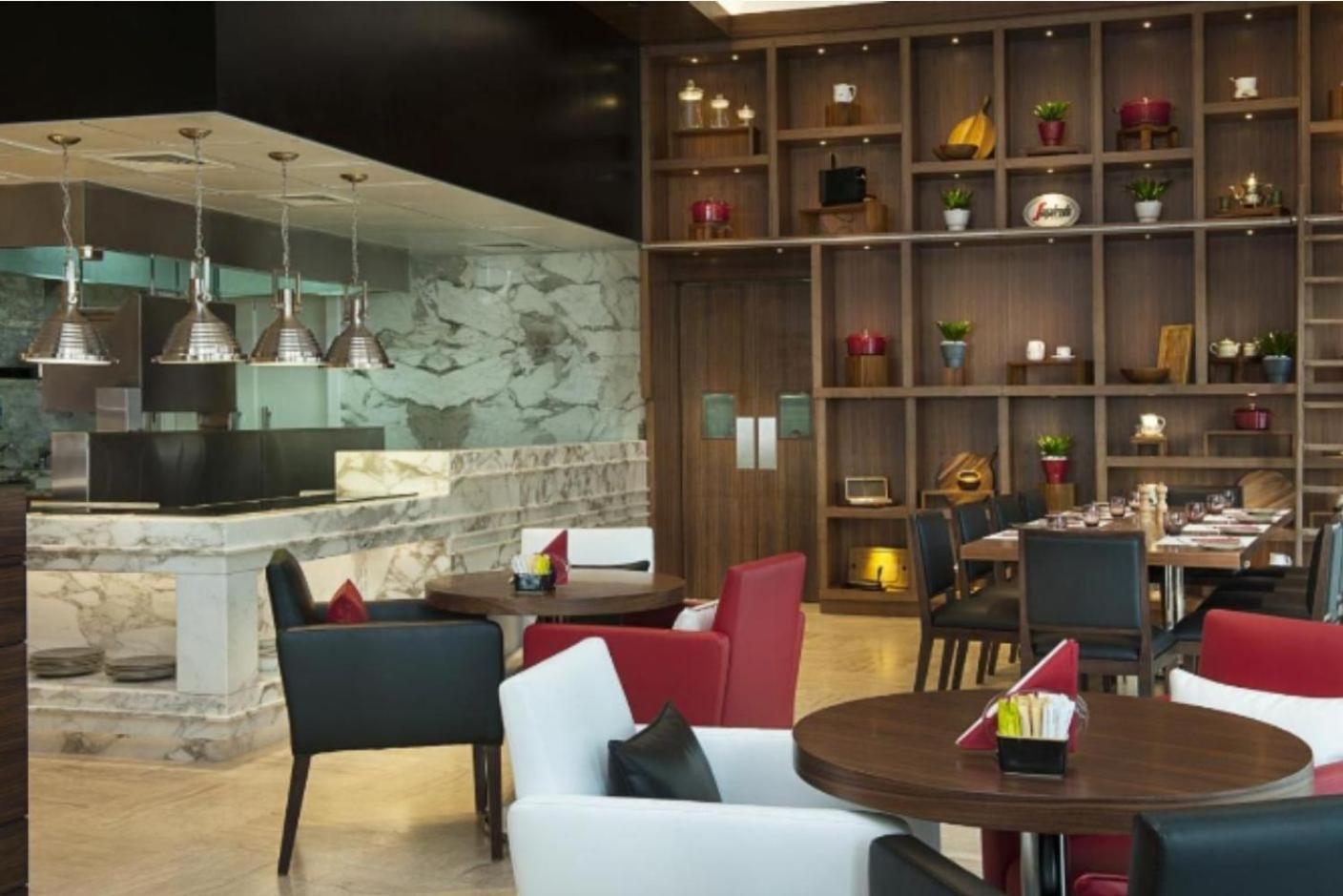 Vacay Lettings - Damac Maison Cour Jardin - Dubai