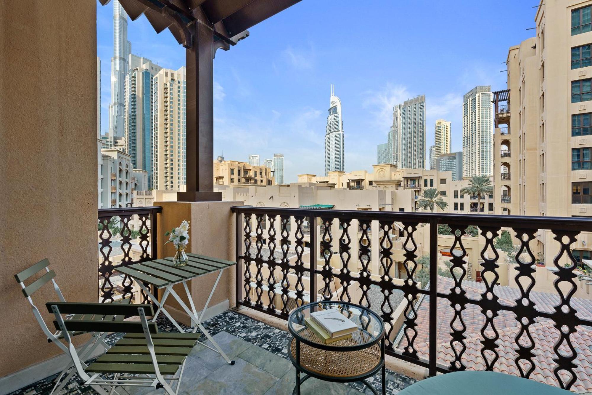Serene 1br In Zanzebeel 1 With Burj Khalifa View * Dubai
