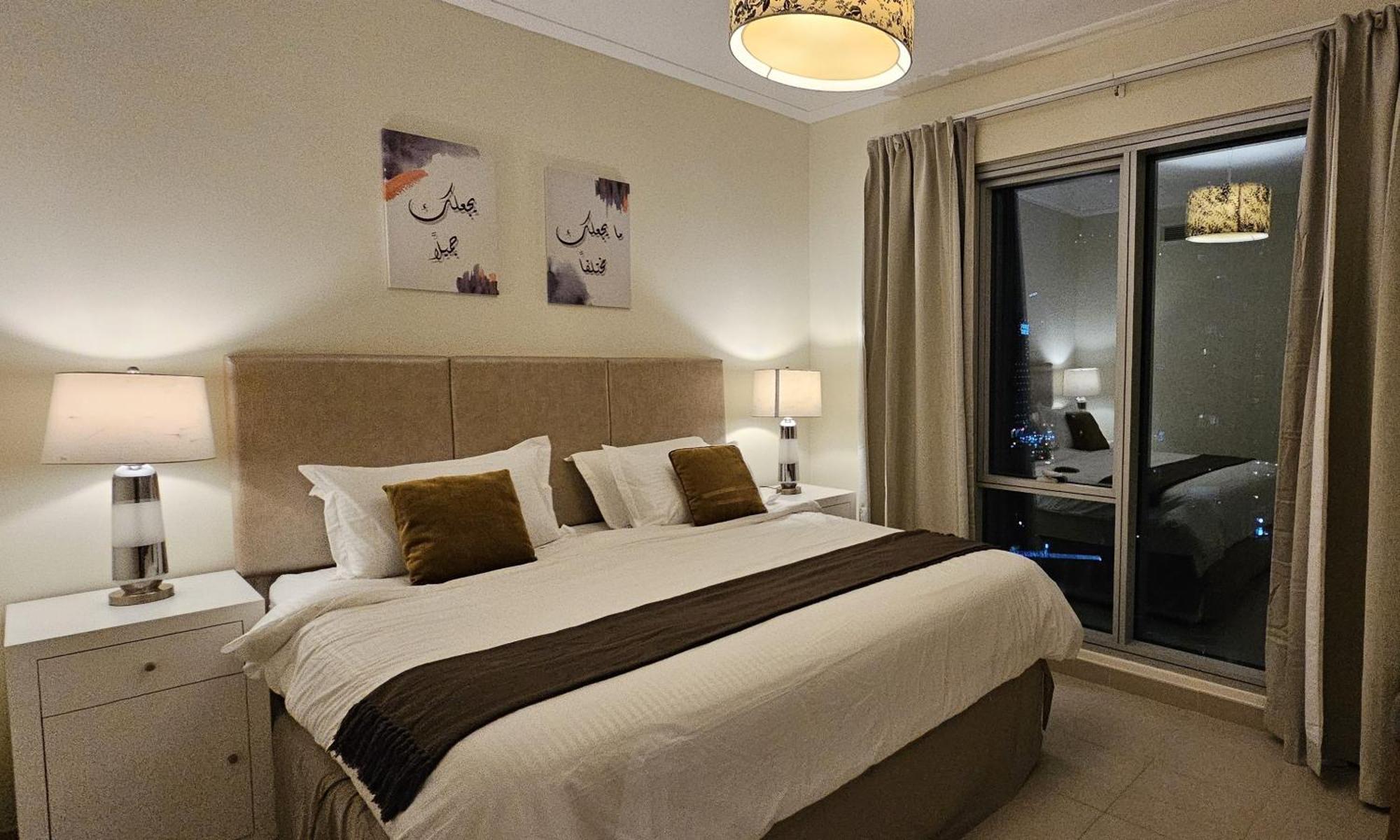 Luxurious Large 2br With Marina And Sea Views
