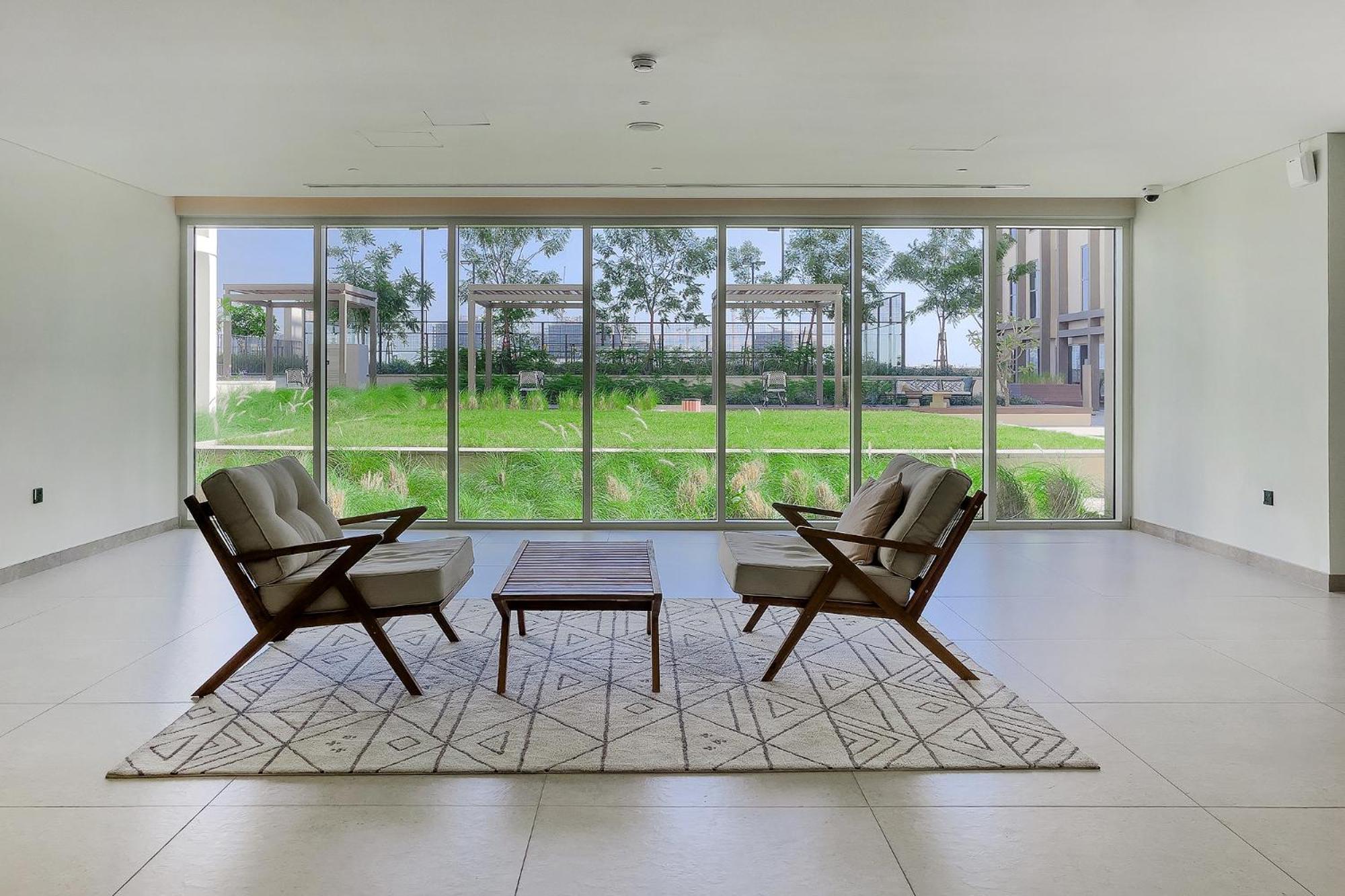 Deluxe 2br At Socio Hills Estate *