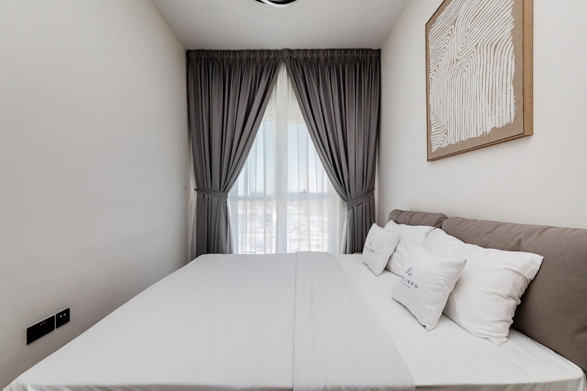 Deluxe 2br At Socio Hills Estate *