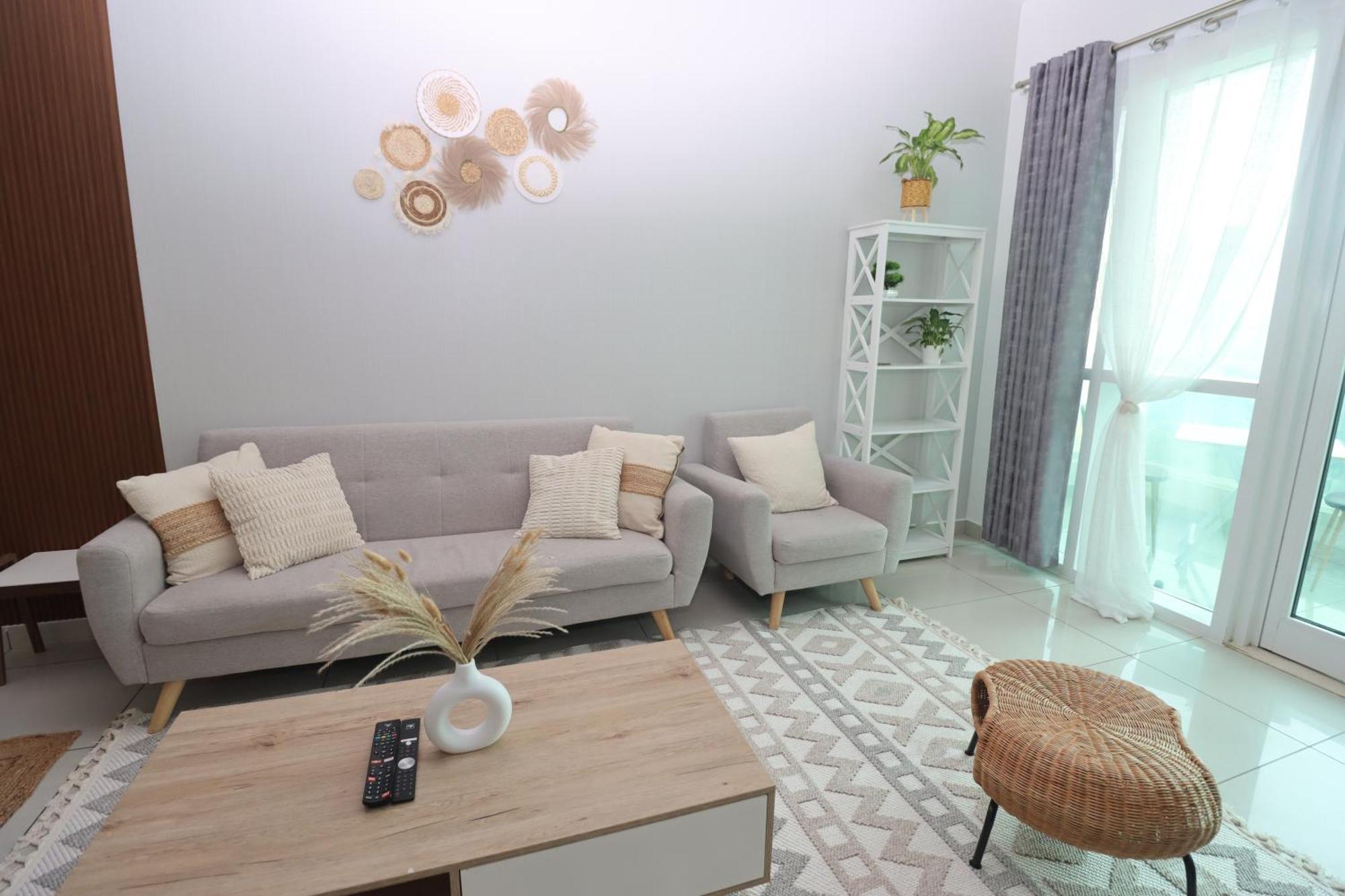 Apartment Vista Lavisha Vacation - Elegant 1bdr With Stunning Sea View And Partial Canal View *