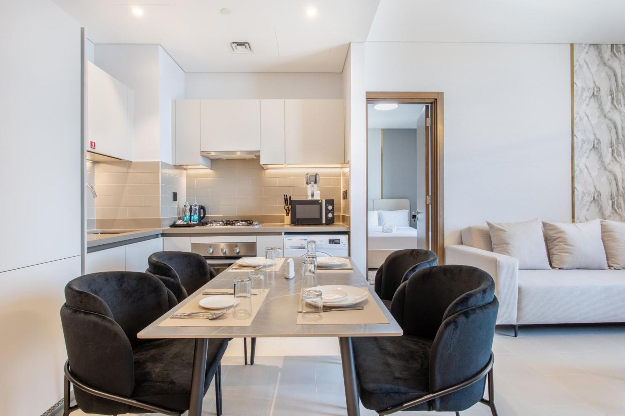 By Latinem Luxury 2br Cv A2714 Near Mall Apartment Dubai