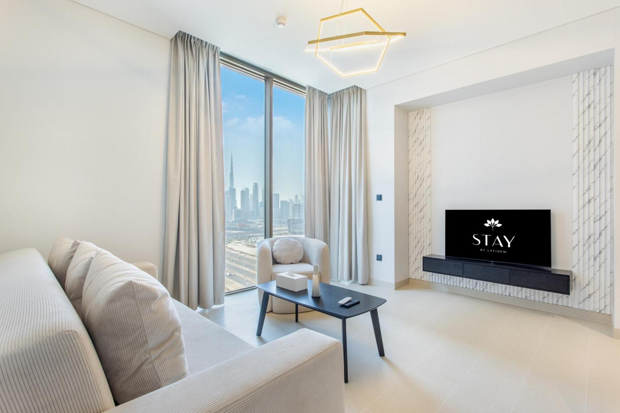 By Latinem Luxury 2br Cv A2714 Near Mall * Dubai