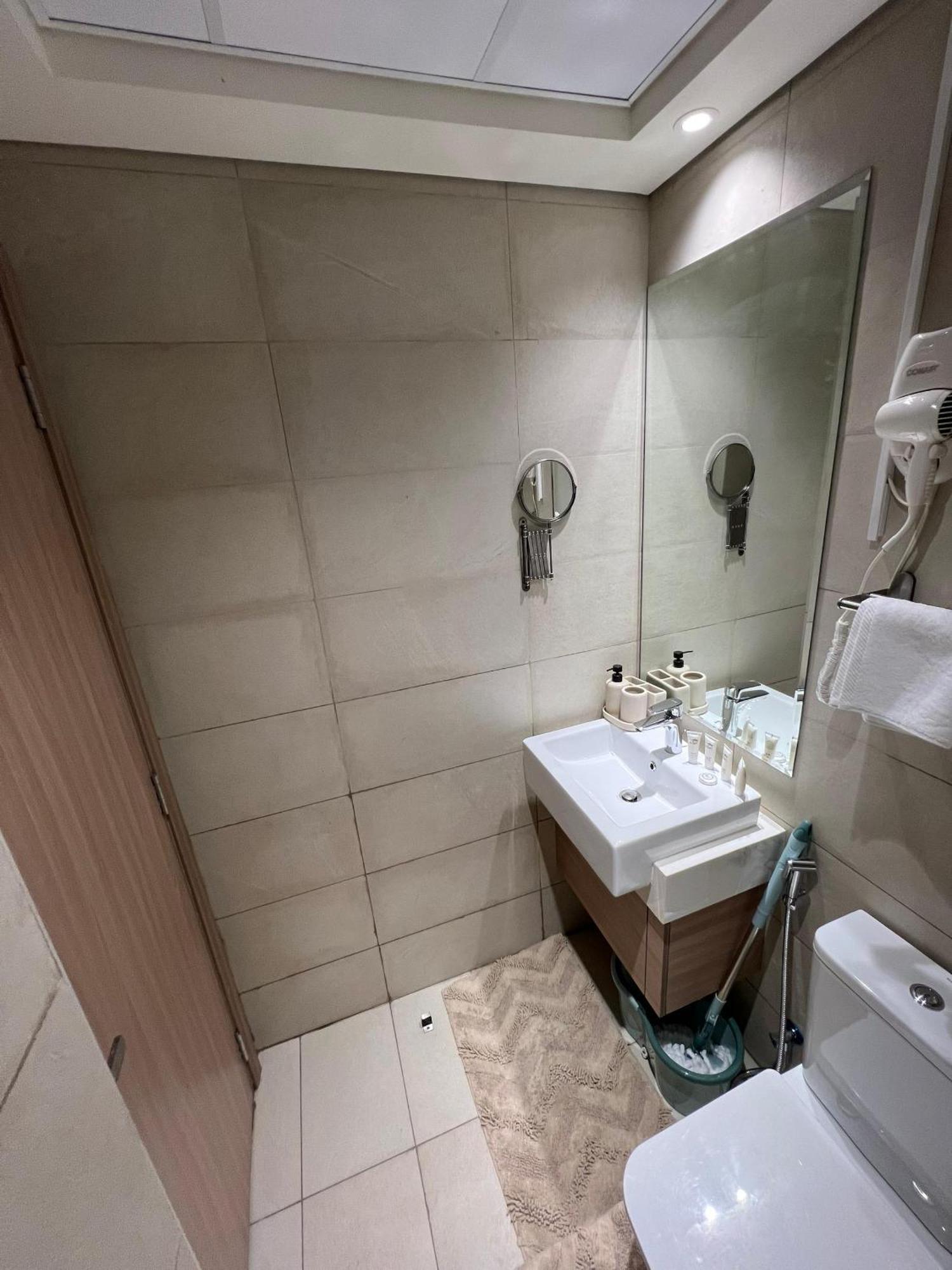 Special Offer At Azizi Riviera Apartment