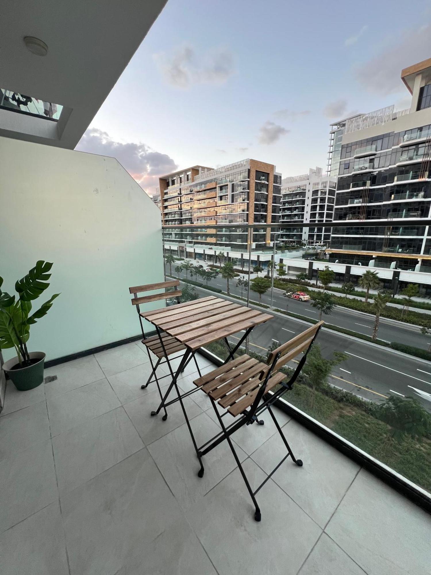 Special Offer At Azizi Riviera Apartment