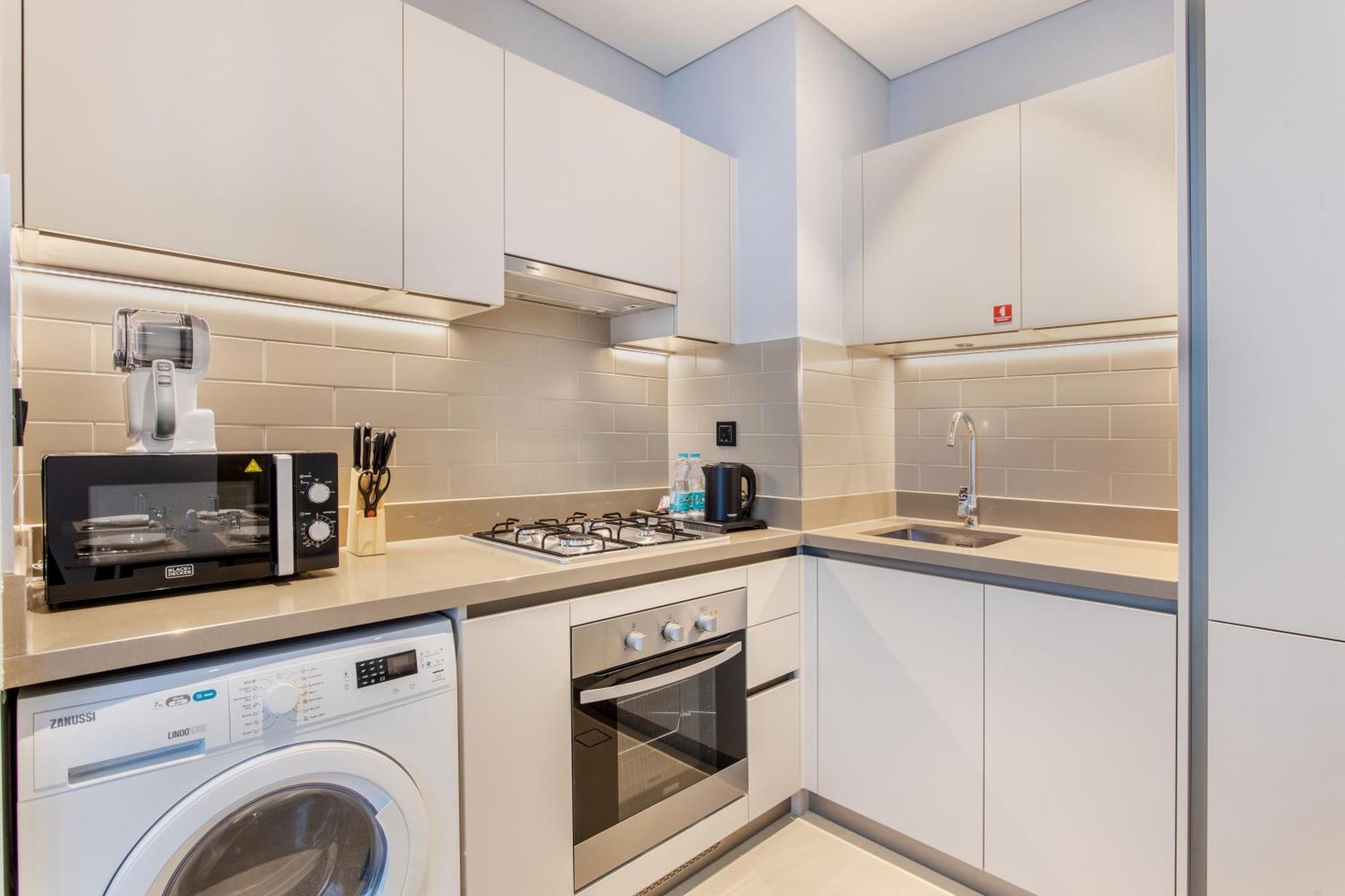 Apartment By Latinem Luxury 2br Cv A2713 Near Mall Dubai